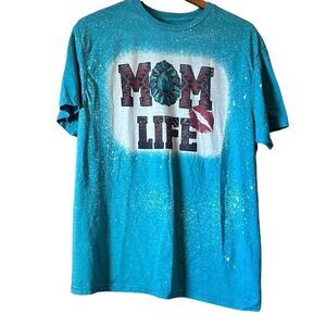 Mom life basic shirt size large‎